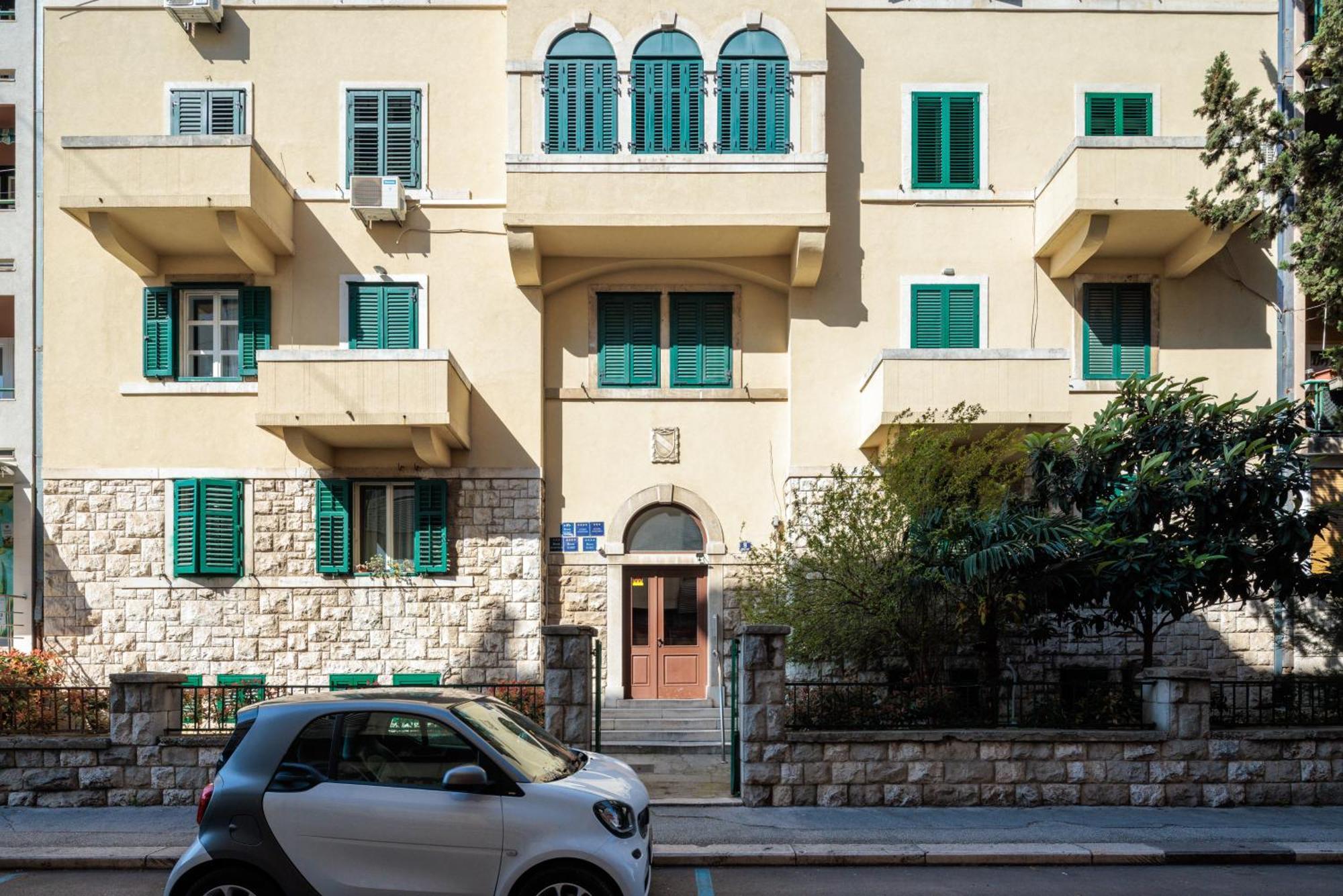 Lux Split Centre Apartments Buitenkant foto